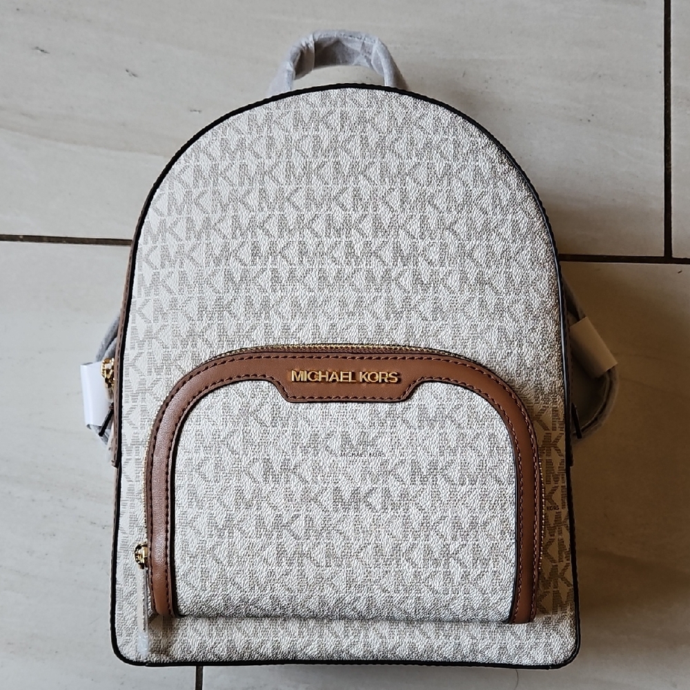 NWT $498 Michael Kors Jaycee Monogram Backpack Vanilla Tan Gold - Picture 2 of 10